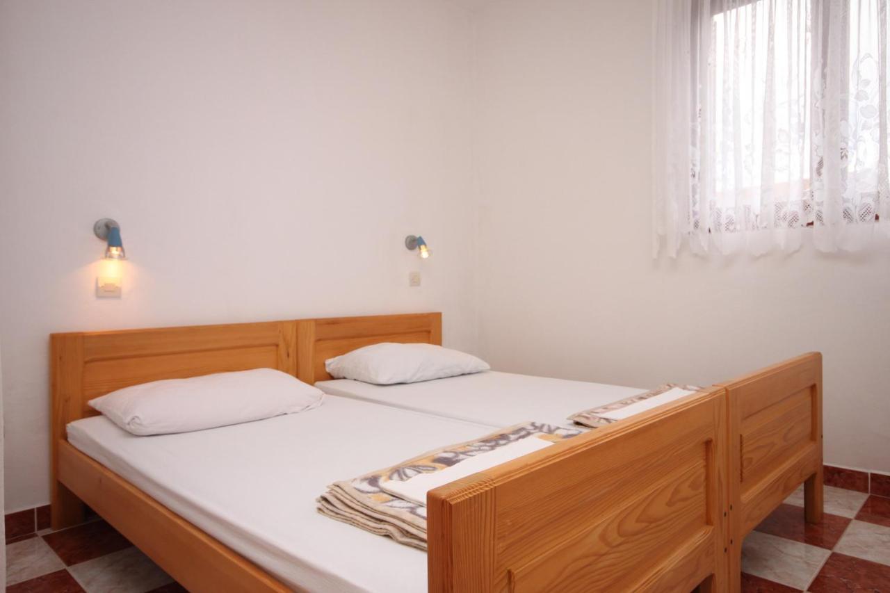 Apartments With A Parking Space Starigrad, Paklenica - 6618 외부 사진