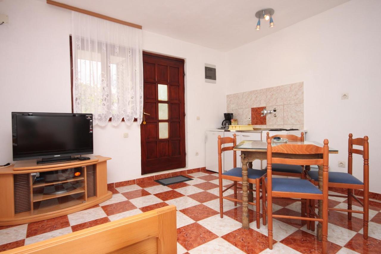 Apartments With A Parking Space Starigrad, Paklenica - 6618 외부 사진