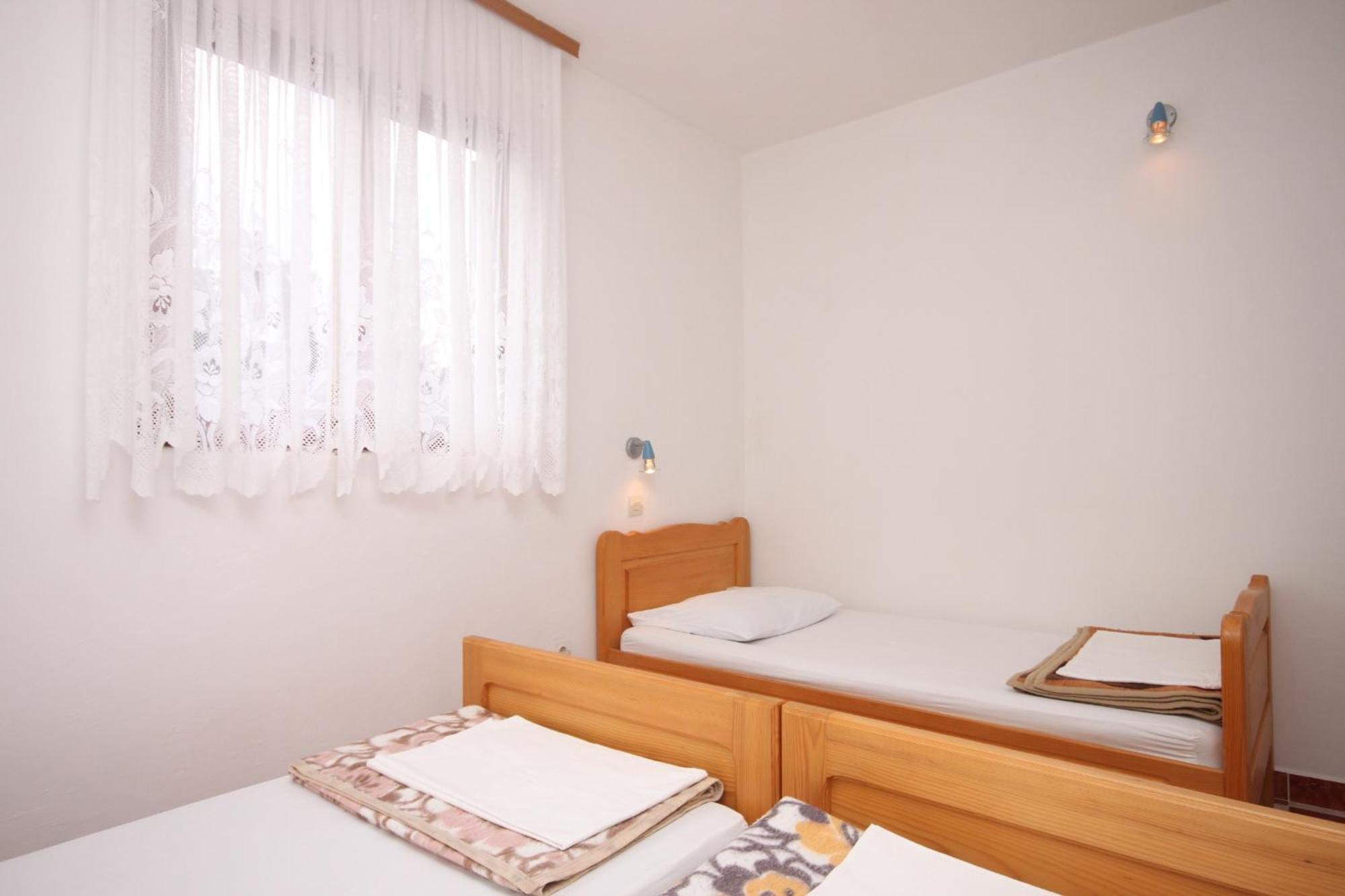 Apartments With A Parking Space Starigrad, Paklenica - 6618 객실 사진